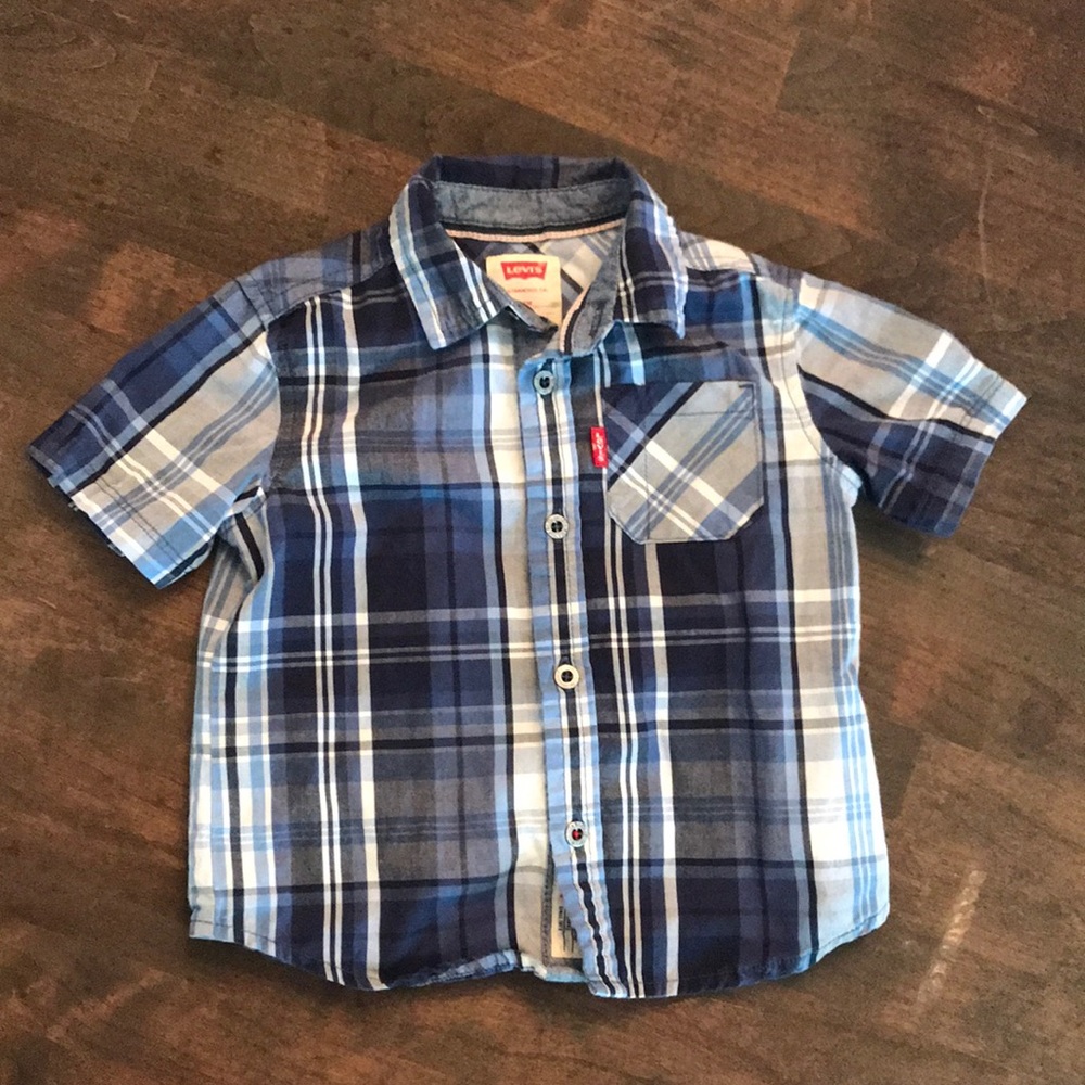 Levi’s short sleeved button up - 12 months
